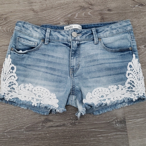 Mudd Other - Denim & crochet shorts